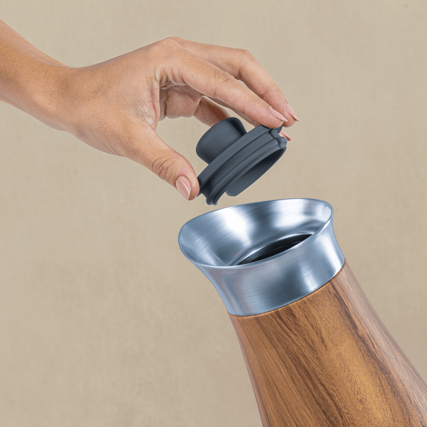 carafe-with-lid-r6 Swell-Carafe-Teakwood-Lifestyle.png