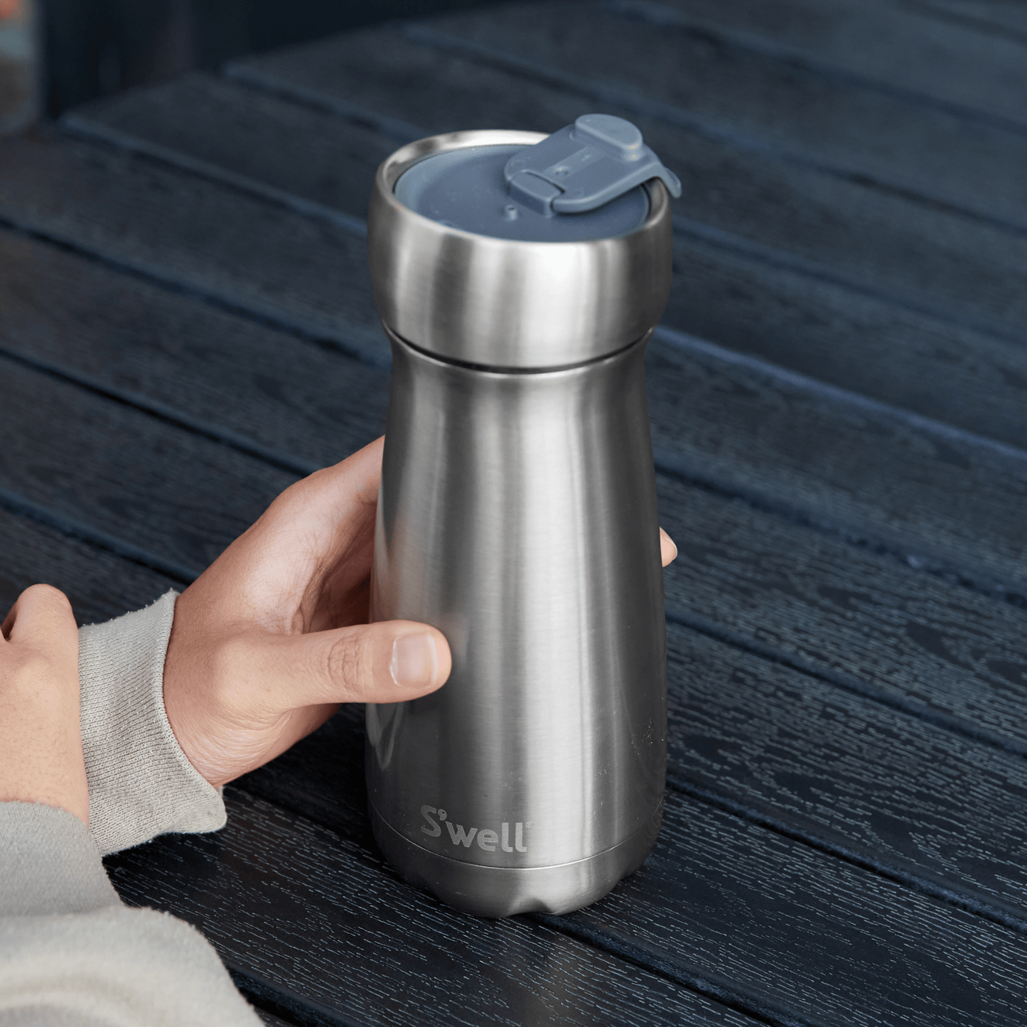 commuter-lid-e7 Swell-Commuter-Lid-Lifestyle.png