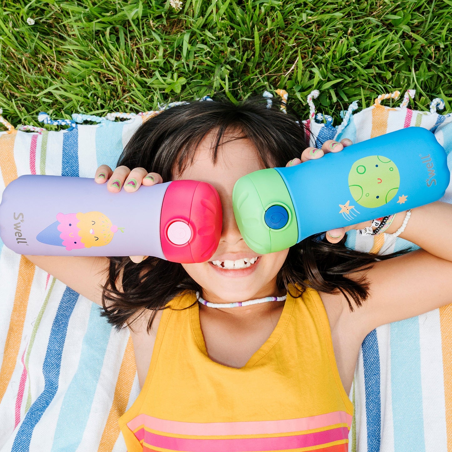 pop-top-traveler-14oz-y6 Swell_14oz_Kids_Pop_Top_Traveler_Happy_Scoops_Ice_Cream_Lifestyle.jpg